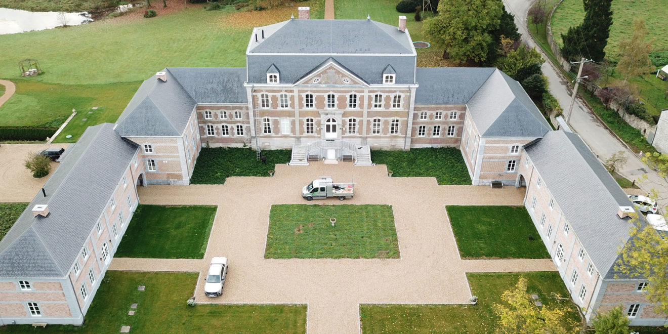 épisodes De Rénovation Xxl : Bienvenue Au Château Rénovation Du Château De Humain Par XL Toitures